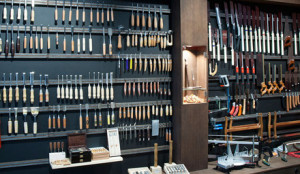 Werkzeug-Shops zum Ausprobieren - bei Dictum in München und Metten